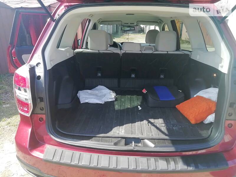 Позашляховик / Кросовер Subaru Forester 2015 в Львові