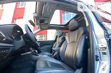 Позашляховик / Кросовер Subaru Forester 2018 в 