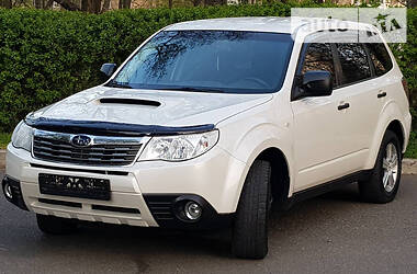 Внедорожник / Кроссовер Subaru Forester 2010 в Одессе