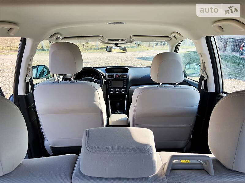 Позашляховик / Кросовер Subaru Forester 2015 в Чернівцях