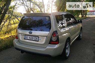 Позашляховик / Кросовер Subaru Forester 2006 в 