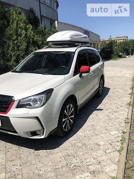 Позашляховик / Кросовер Subaru Forester 2016 в Харкові