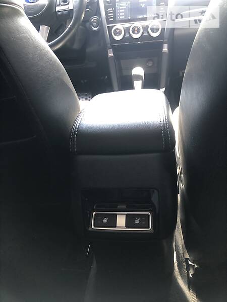 Позашляховик / Кросовер Subaru Forester 2016 в Харкові