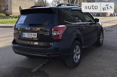 Позашляховик / Кросовер Subaru Forester 2014 в Львові