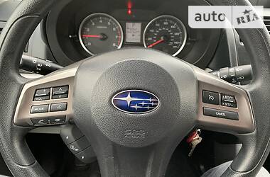Позашляховик / Кросовер Subaru Forester 2015 в Києві
