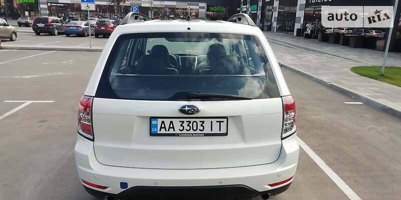 Позашляховик / Кросовер Subaru Forester 2008 в Києві