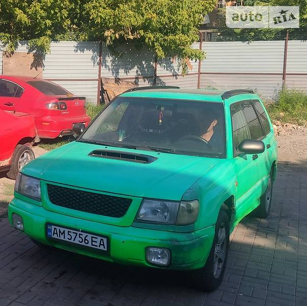 Универсал Subaru Forester 1999 в Одессе