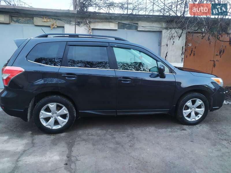 Внедорожник / Кроссовер Subaru Forester 2014 в Каменец-Подольском