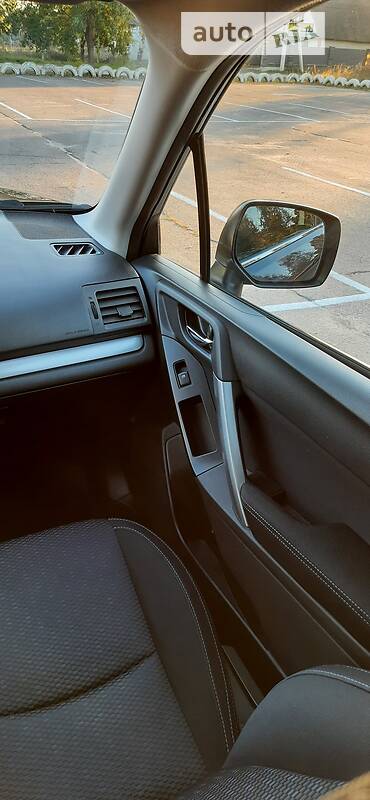 Позашляховик / Кросовер Subaru Forester 2013 в Вараші