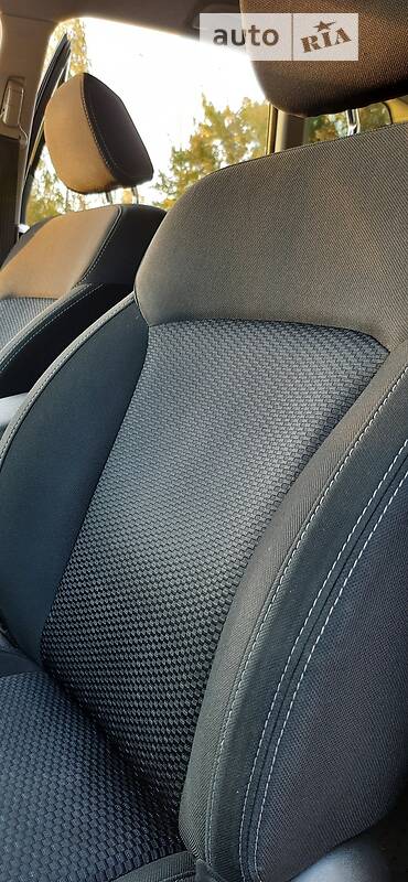 Позашляховик / Кросовер Subaru Forester 2013 в Вараші