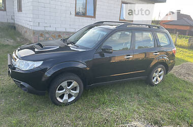 Позашляховик / Кросовер Subaru Forester 2011 в Сарнах