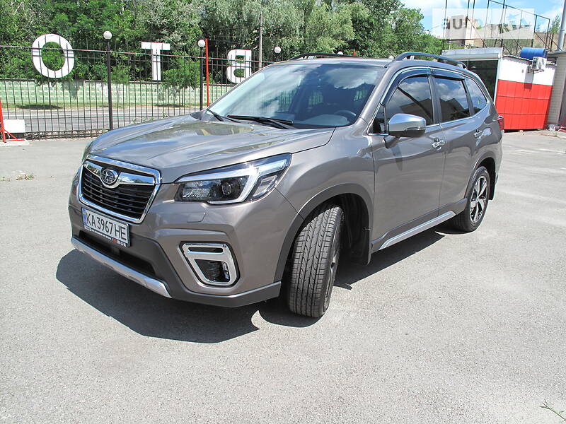 Внедорожник / Кроссовер Subaru Forester 2021 в Киеве