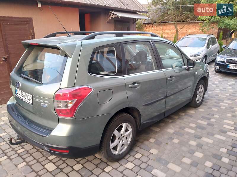 Внедорожник / Кроссовер Subaru Forester 2013 в Ходорове