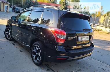 Позашляховик / Кросовер Subaru Forester 2014 в Дніпрі