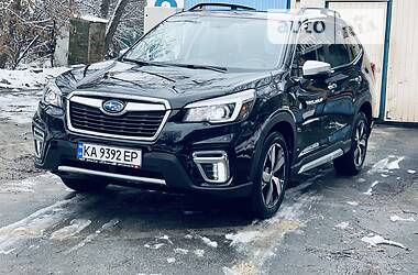 Позашляховик / Кросовер Subaru Forester 2019 в Києві