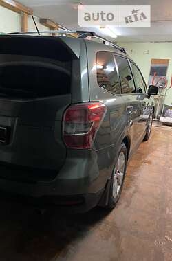 Внедорожник / Кроссовер Subaru Forester 2015 в 