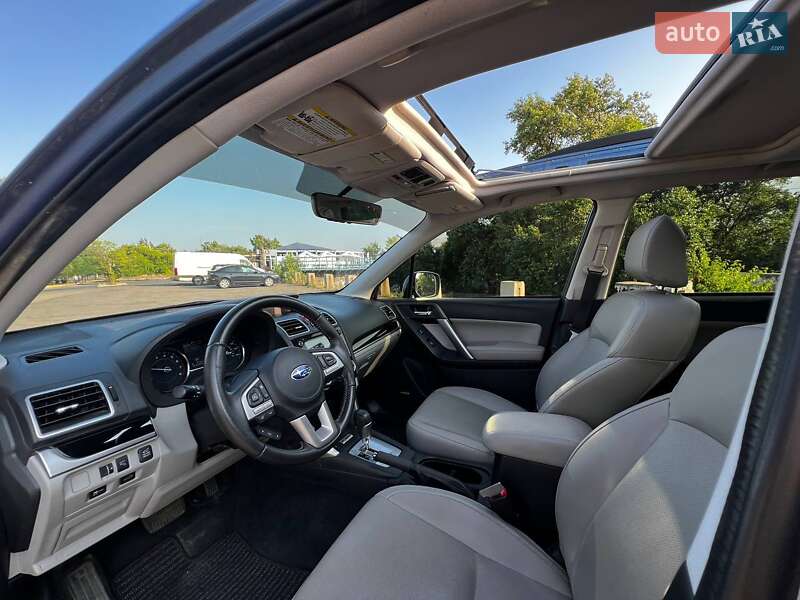 Внедорожник / Кроссовер Subaru Forester 2016 в Днепре