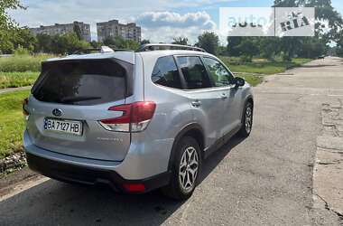 Внедорожник / Кроссовер Subaru Forester 2021 в Александрие