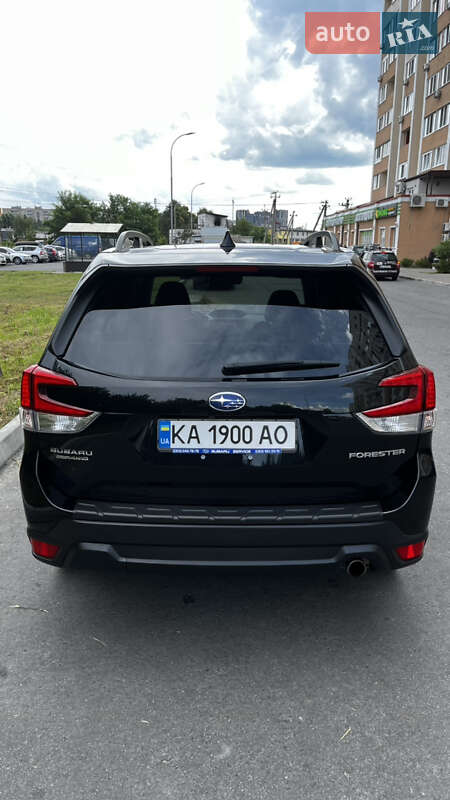 Позашляховик / Кросовер Subaru Forester 2019 в Києві