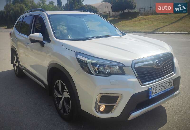 Позашляховик / Кросовер Subaru Forester 2018 в Києві