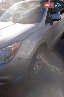 Внедорожник / Кроссовер Subaru Forester 2014 в 