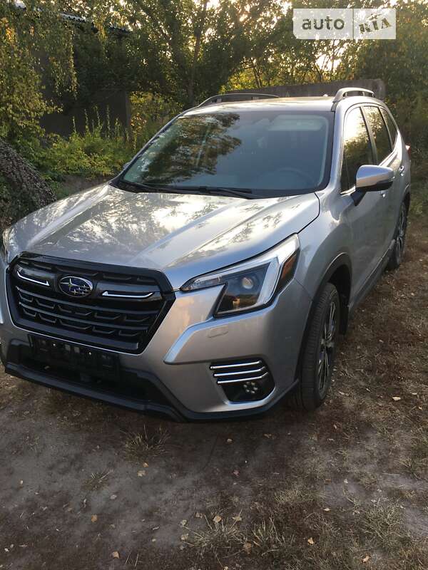 Внедорожник / Кроссовер Subaru Forester 2022 в Киеве