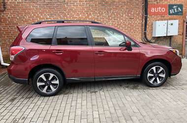 Внедорожник / Кроссовер Subaru Forester 2017 в 