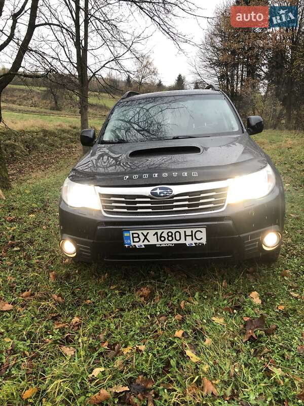 Позашляховик / Кросовер Subaru Forester 2010 в Надвірній