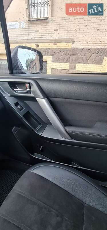 Внедорожник / Кроссовер Subaru Forester 2013 в Днепре