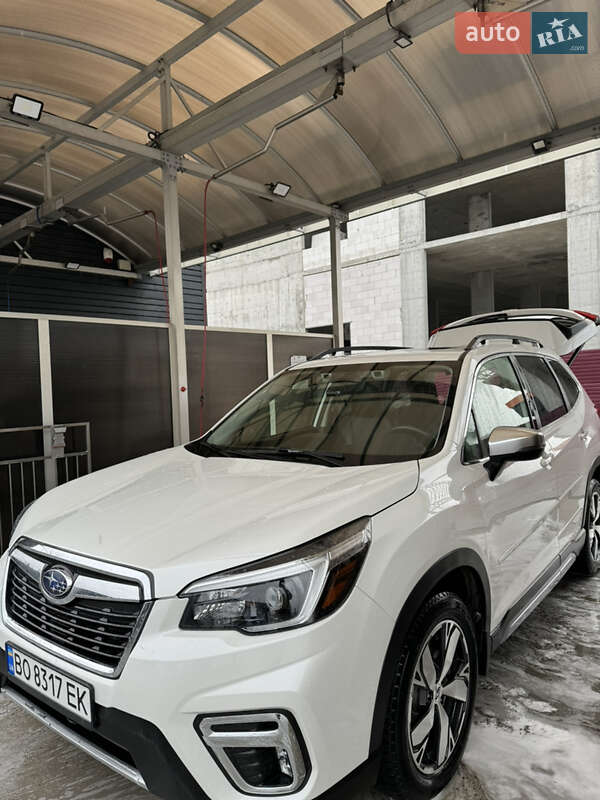 Позашляховик / Кросовер Subaru Forester 2020 в Тернополі