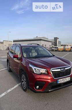 Позашляховик / Кросовер Subaru Forester 2019 в Києві