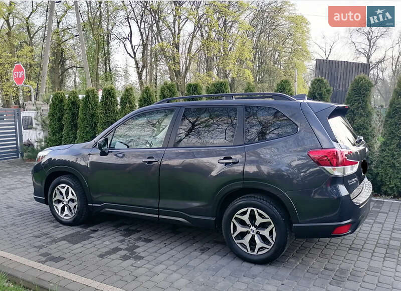 Позашляховик / Кросовер Subaru Forester 2019 в Львові