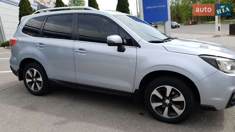 Внедорожник / Кроссовер Subaru Forester 2016 в Харькове