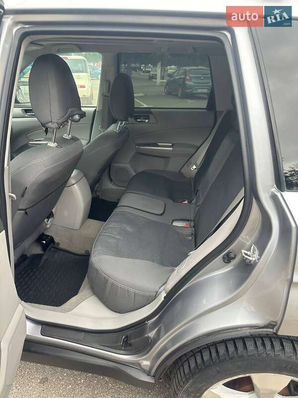 Внедорожник / Кроссовер Subaru Forester 2010 в Одессе
