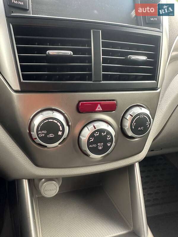 Внедорожник / Кроссовер Subaru Forester 2010 в Одессе