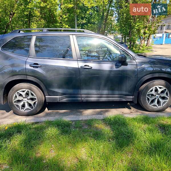 Внедорожник / Кроссовер Subaru Forester 2019 в Киеве