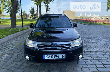 Позашляховик / Кросовер Subaru Forester 2010 в Києві