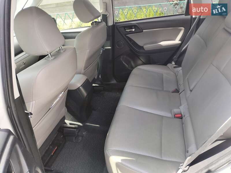 Внедорожник / Кроссовер Subaru Forester 2013 в Харькове