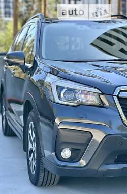 Внедорожник / Кроссовер Subaru Forester 2019 в Киеве