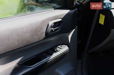 Внедорожник / Кроссовер Subaru Forester 2004 в Киеве