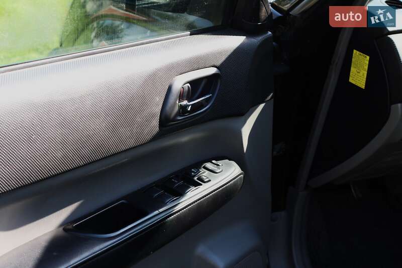 Внедорожник / Кроссовер Subaru Forester 2004 в Киеве