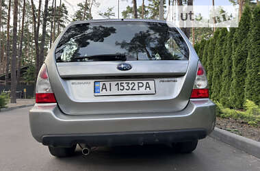 Позашляховик / Кросовер Subaru Forester 2006 в Києві