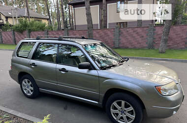 Позашляховик / Кросовер Subaru Forester 2006 в Києві