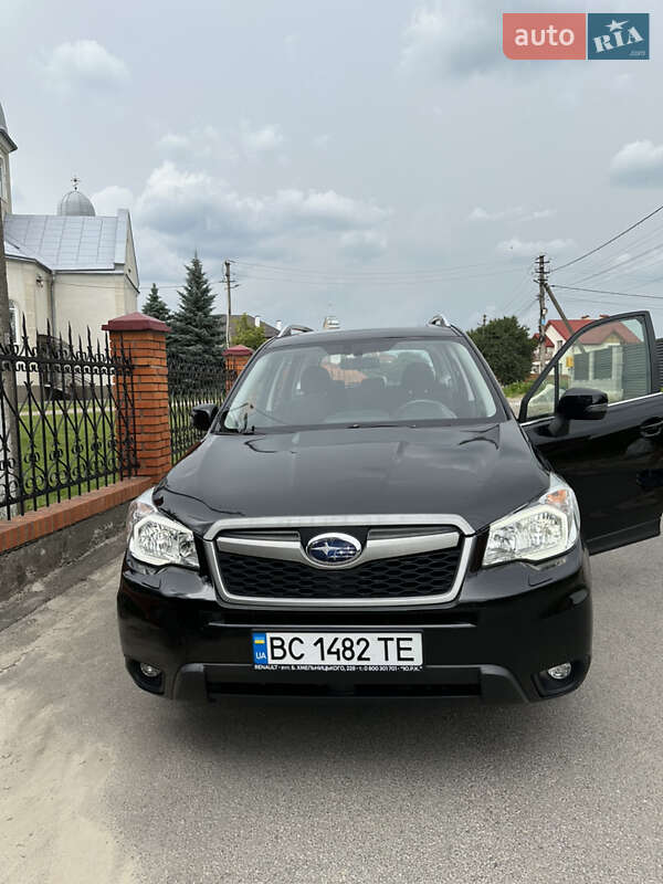 Внедорожник / Кроссовер Subaru Forester 2014 в Львове