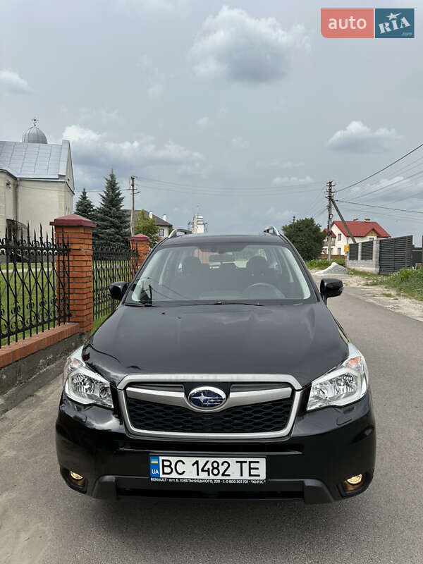 Внедорожник / Кроссовер Subaru Forester 2014 в Львове