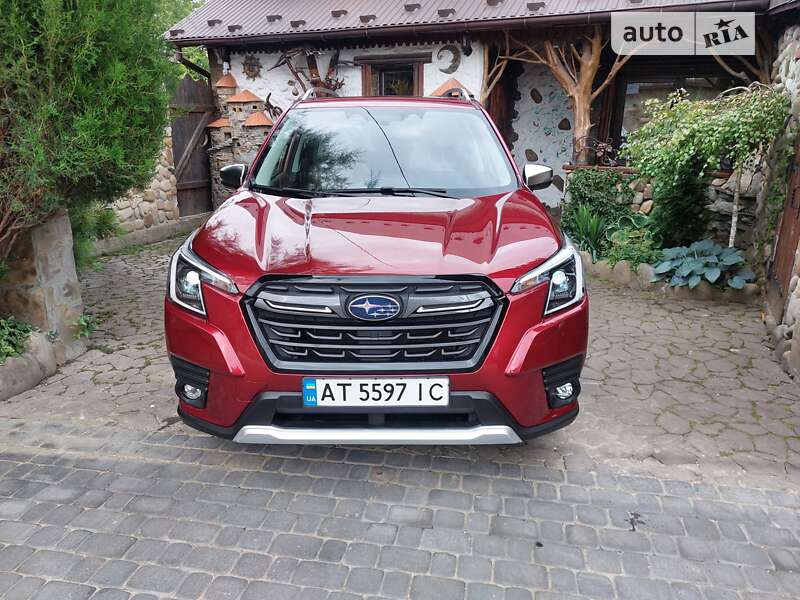 Позашляховик / Кросовер Subaru Forester 2023 в Івано-Франківську