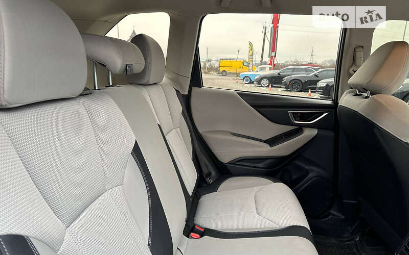 Внедорожник / Кроссовер Subaru Forester 2019 в Мукачево