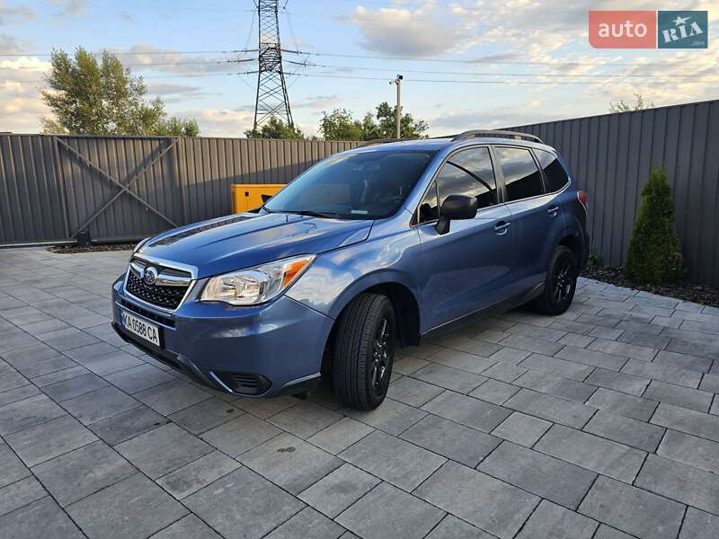 Внедорожник / Кроссовер Subaru Forester 2014 в 
