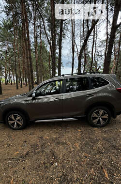 Внедорожник / Кроссовер Subaru Forester 2021 в Днепре