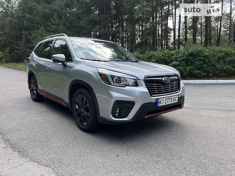 Позашляховик / Кросовер Subaru Forester 2020 в Києві